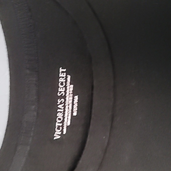 Victoria's Secret T-Shirt 'Love Me To the Moon and Back' EUC - Picture 6 of 6